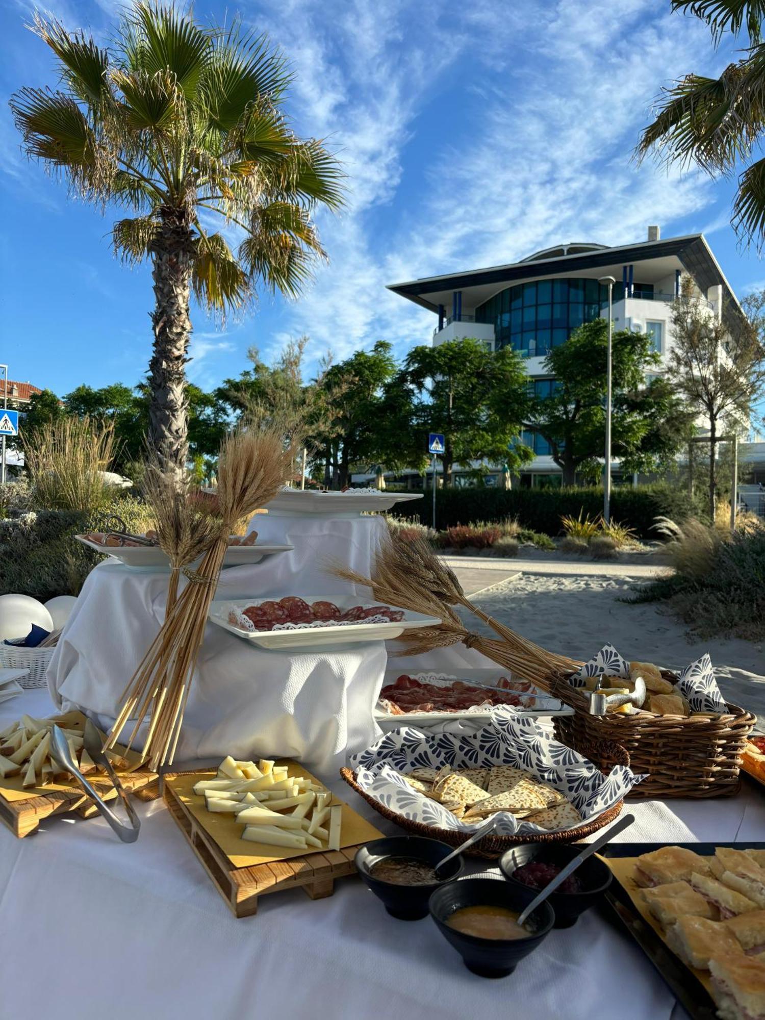 Blu Suite Resort Bellaria-Igea Marina Exterior foto